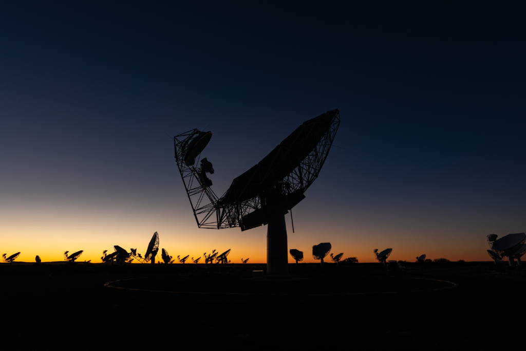 Last light MeerKat - courtesy South African Radio Astronomy Observatory (SARAO)